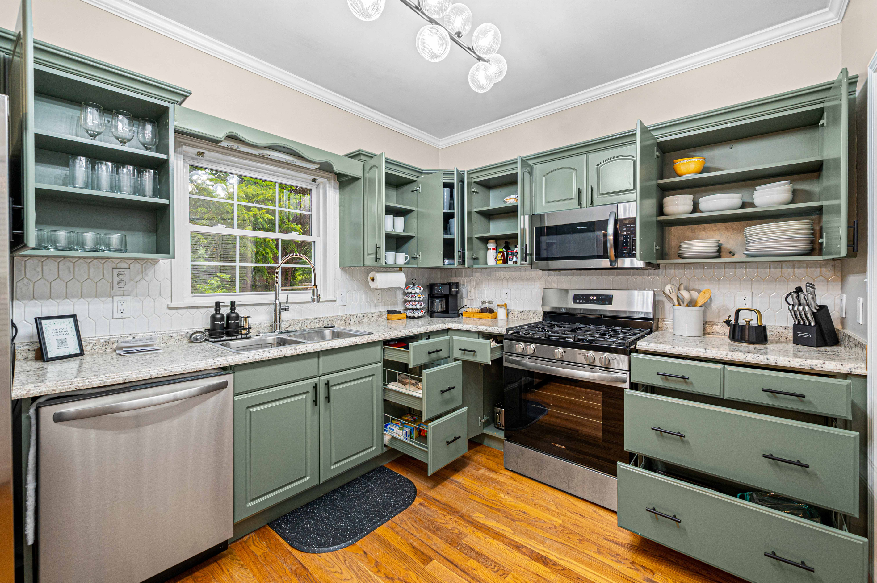 Kitchen Oasis: Bright, modern space with sleek appliances and a view perfect for culinary adventures!
