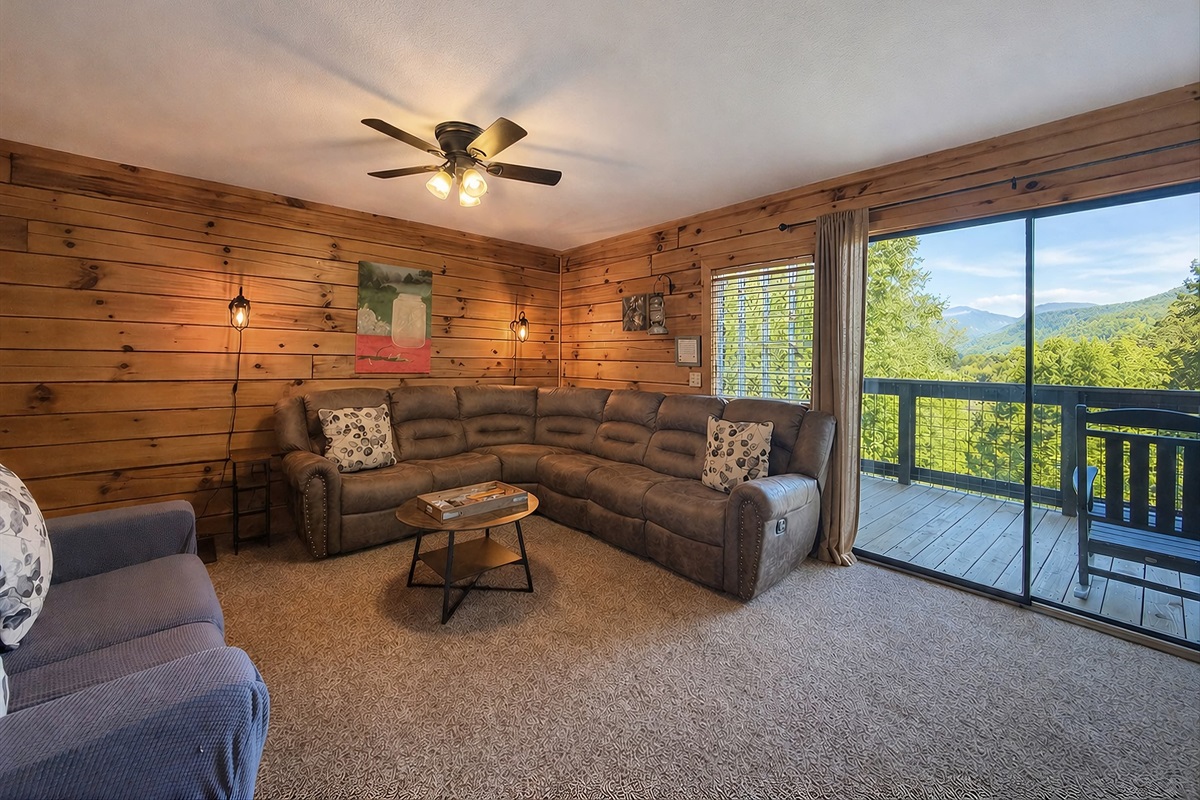 You will love the views from the living room. The morning fog rolling through the valley below revealing the mountains is a favorite!
