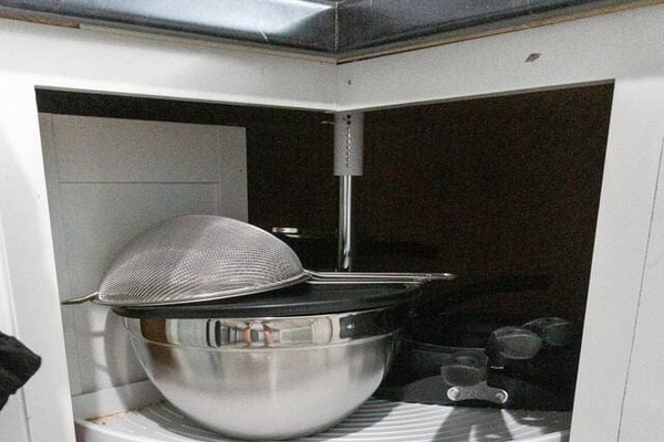 Kitchen Wares. 