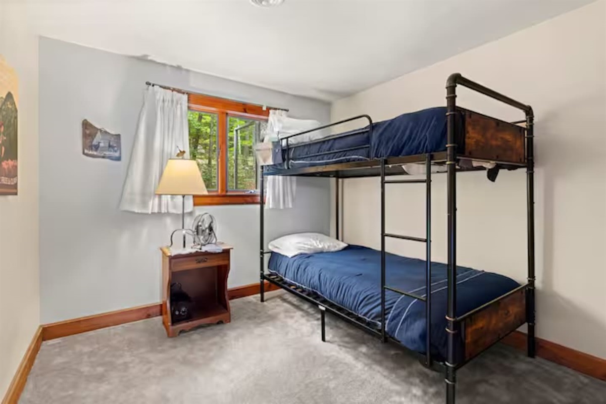We've added a daybed, so now this room sleeps 3