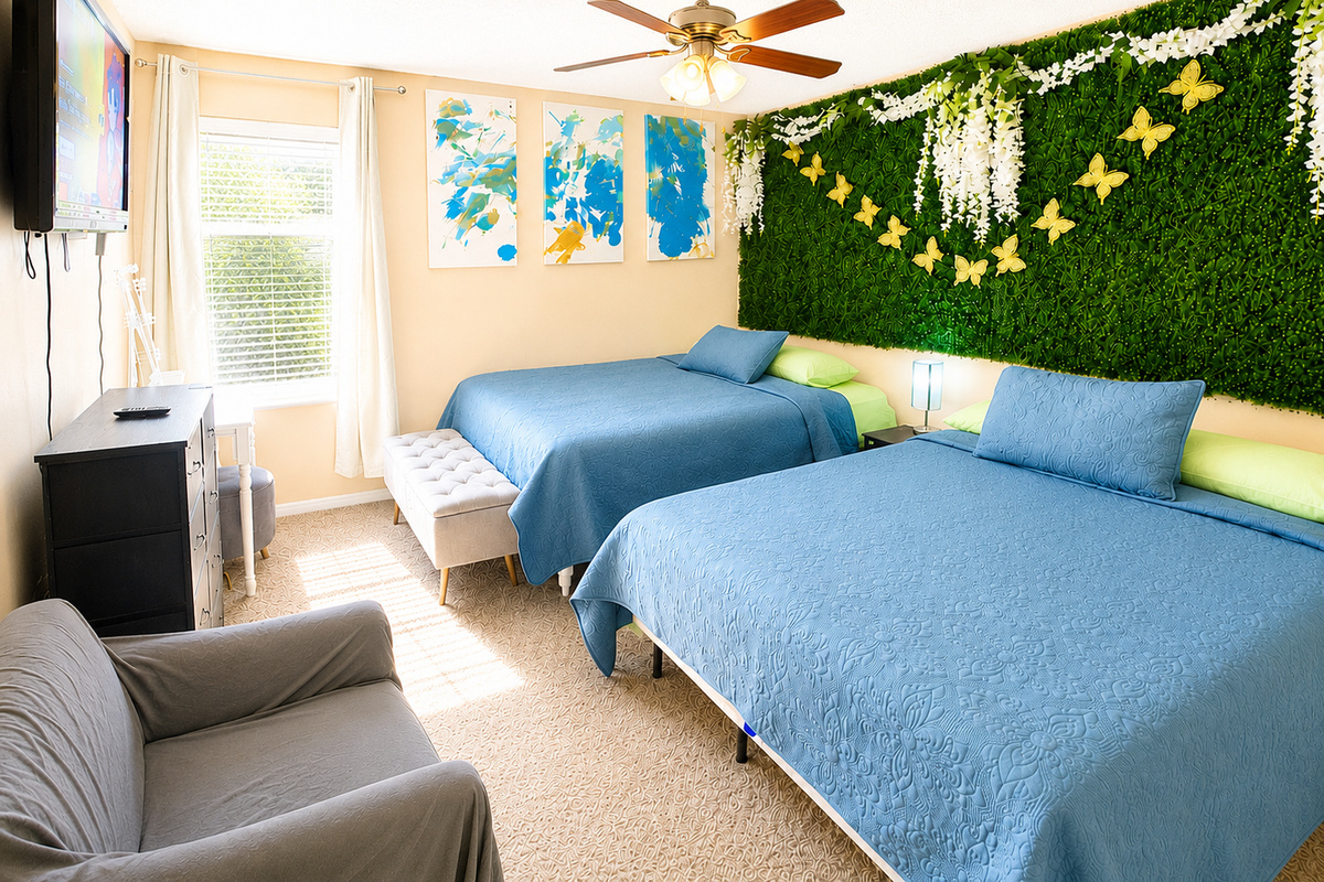 1 queen bed
1 full size bed