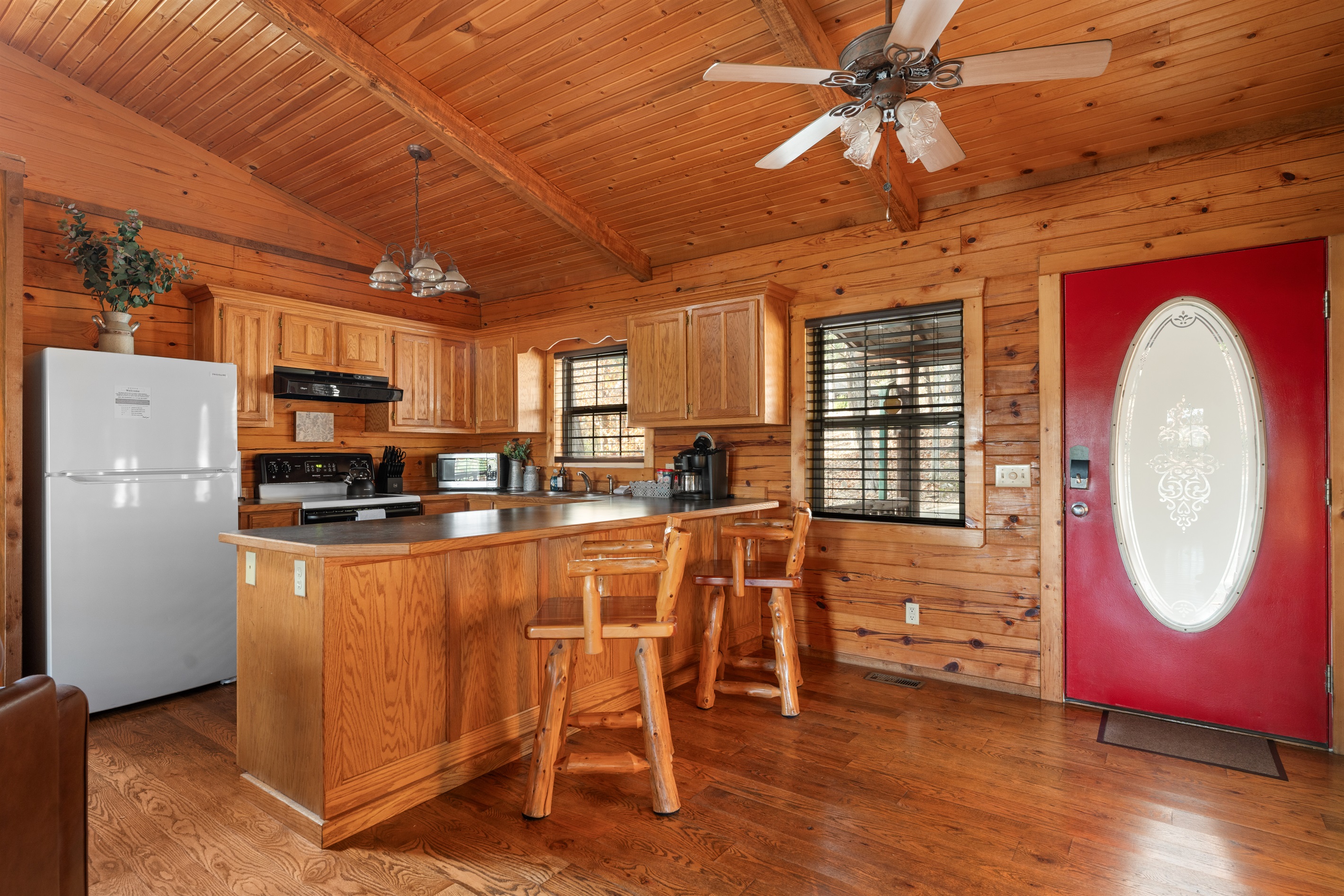 Cook up romance together in this cozy, fully stocked kitchen
