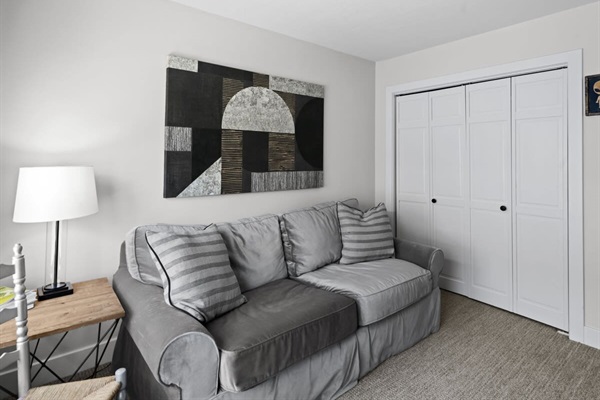 3rd Floor Bedroom/Office