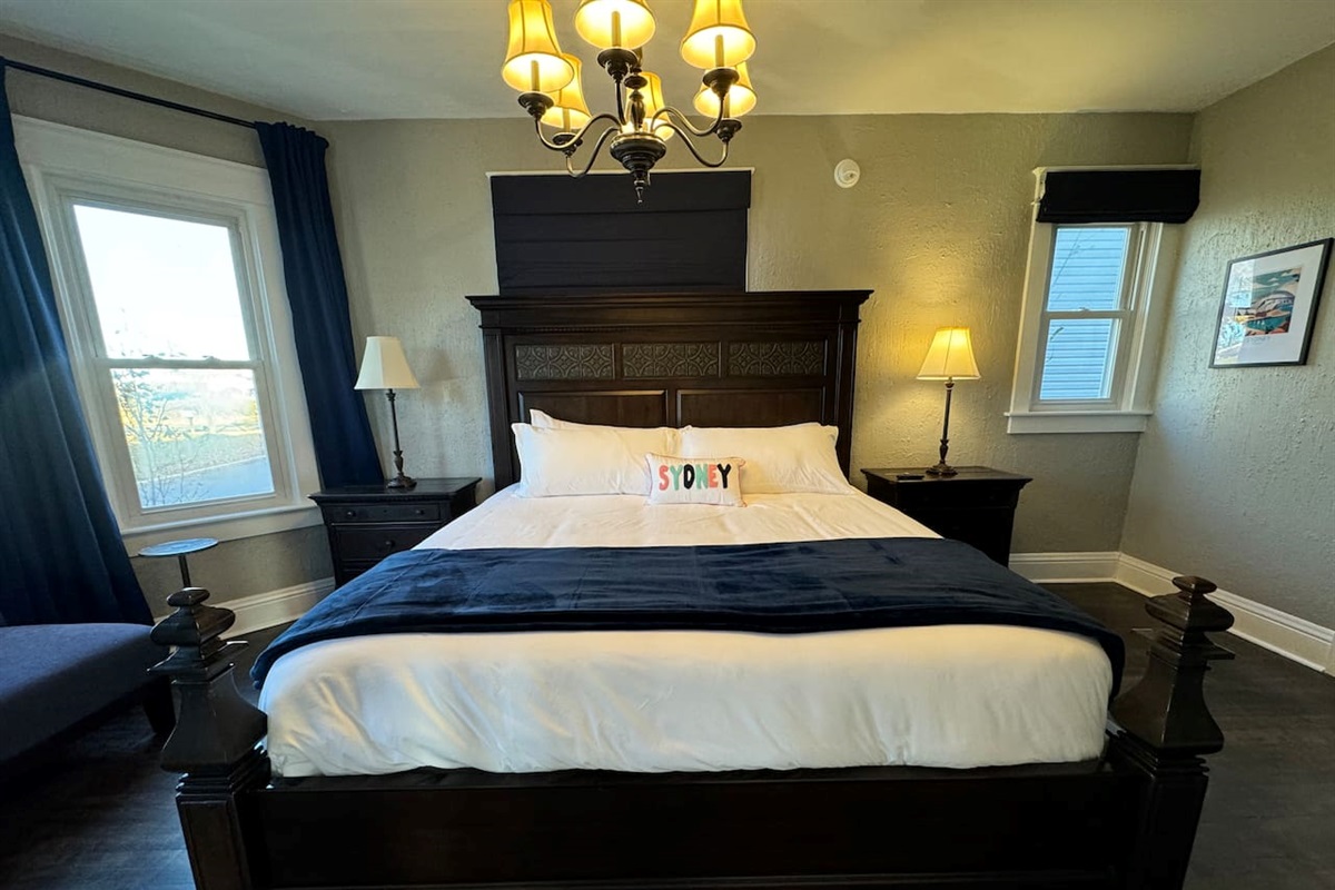 Rest well in your comfortable King Bed in the Main Level Sydney Room.