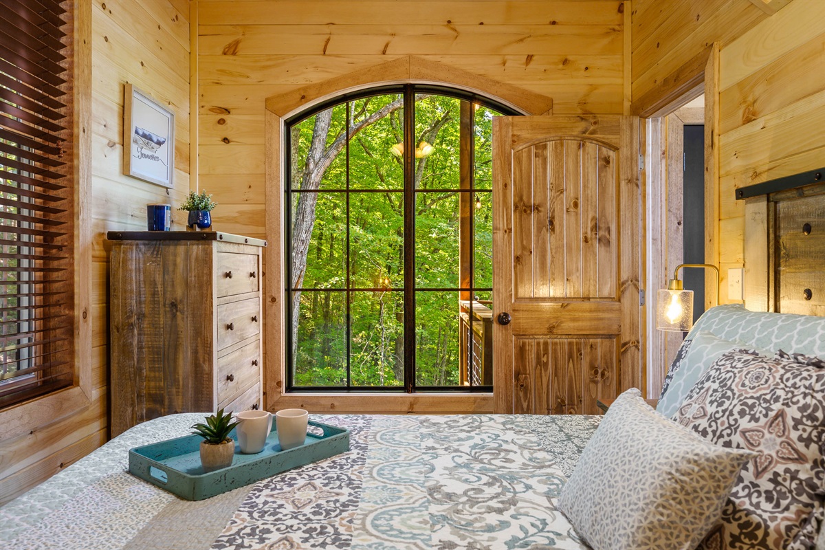 Juniper Cottage Beautiful view of woods outside from Master bedroom