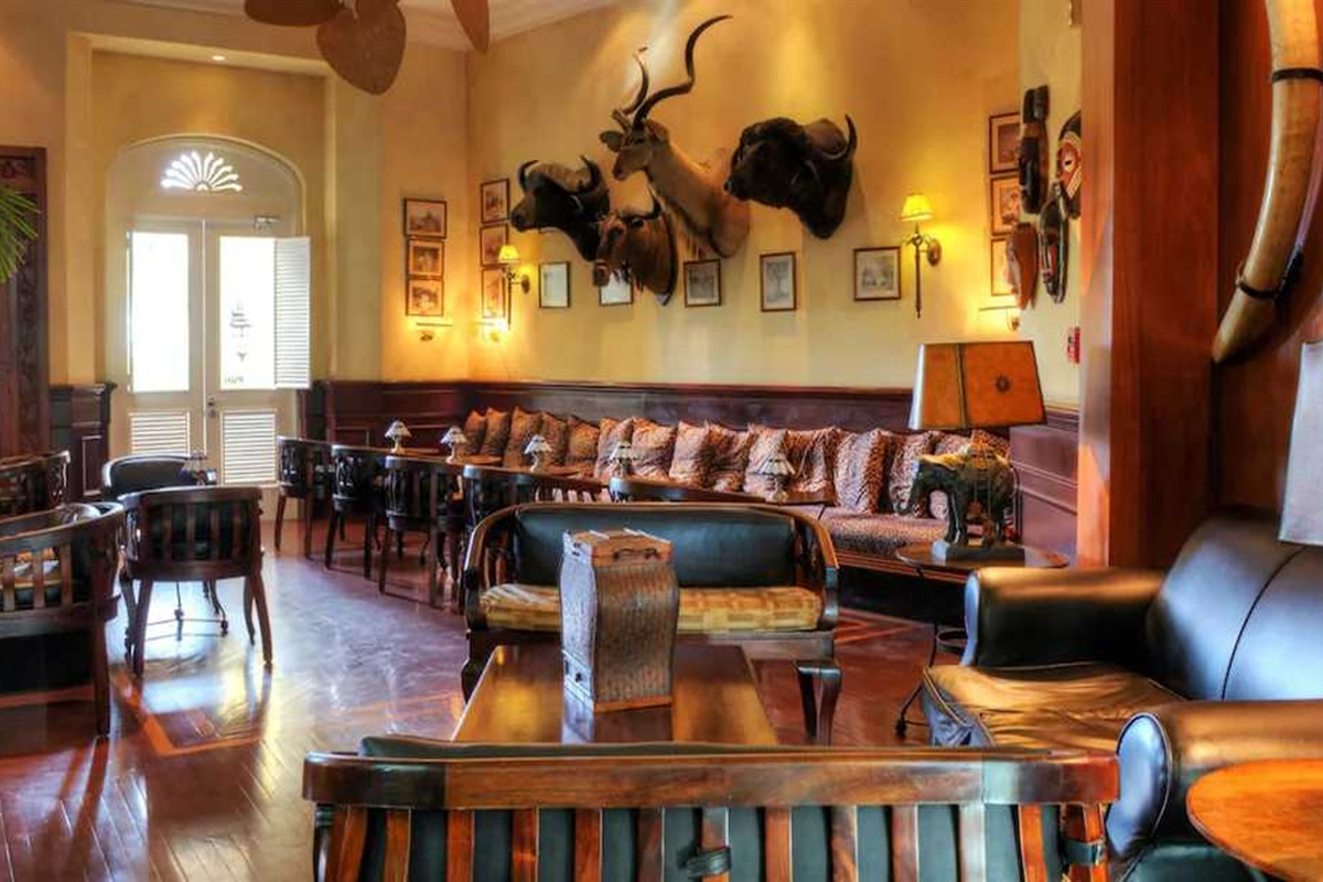 Dining at Pueblo Bonito Emerald Bay, Vacation Travel Exclusives