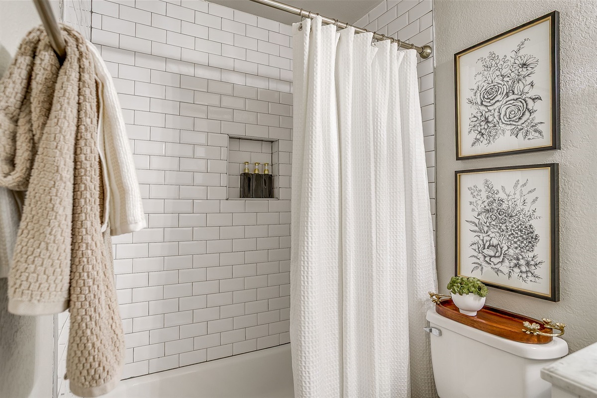 Primary En Suite Bathroom