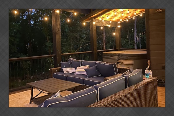 Beautiful deck with 25 foot soaring ceilings