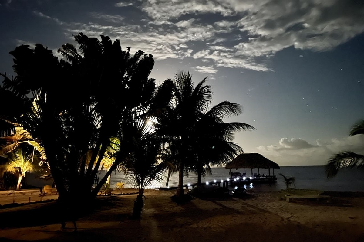 Enjoy the ocean breeze and full moon with a drink at night on the pier.