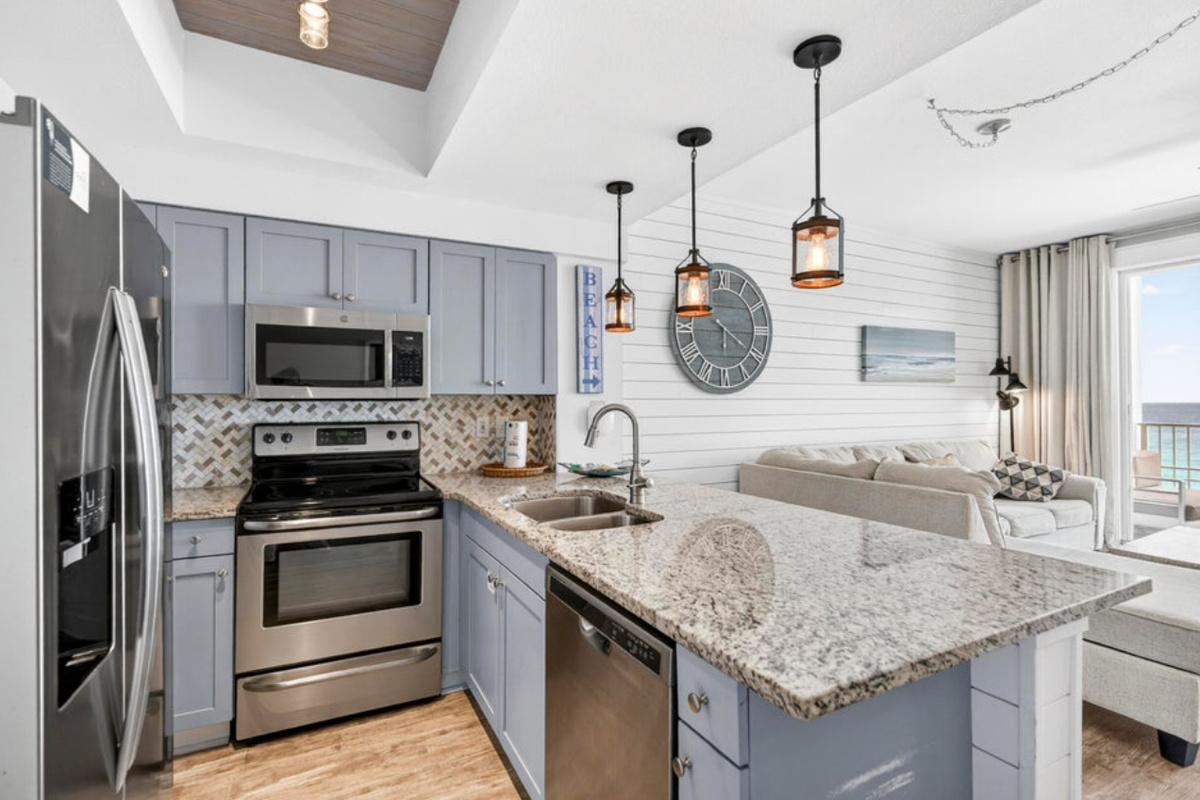 Majestic Sun A1008 - Remodeled, Gulf View Kitchen - fully stocked with more than the basics, Coffee bar, and more!
