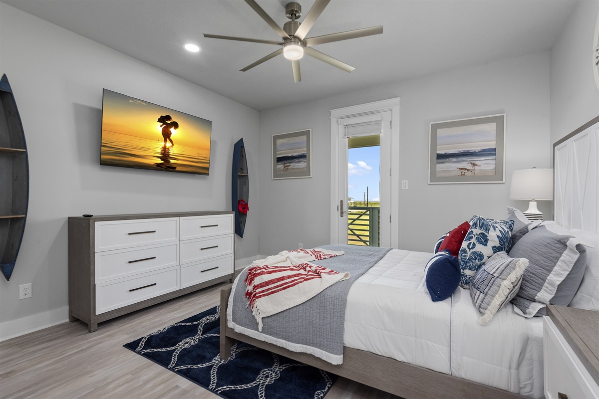 cd081189a8f941e7931d035c17dcaa7f Large | Beachhouse | Texas | TX | Vacation Homes | Galveston | Crystal Beach | Kokomo | Breezy Days | Beachfront Elegance | Sunrise Serenity | Southern Sands Property Management, LLC