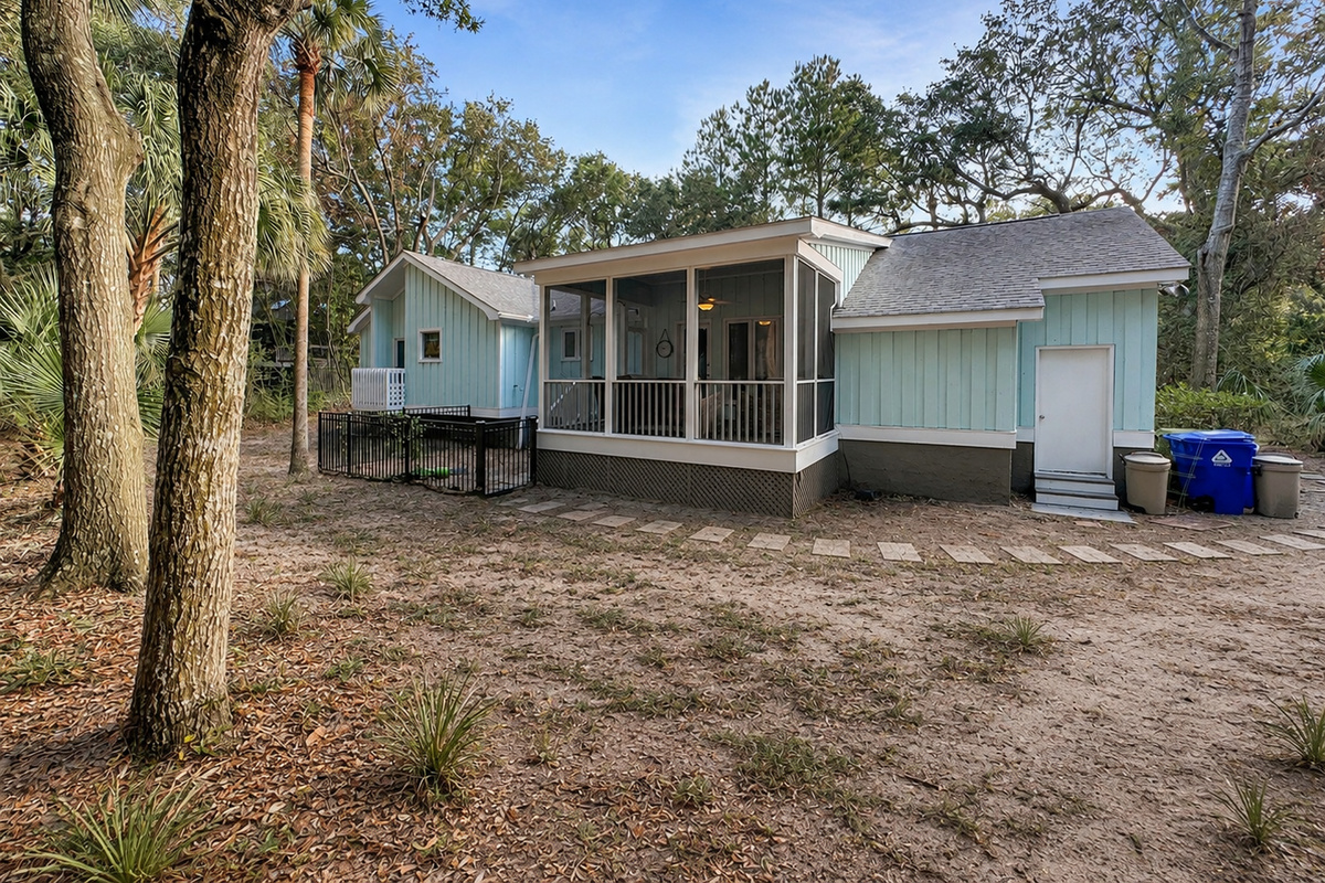 Backyard, 3 Edgewater Alley, Wild Dunes, Isle of Palms, SC | IOP Escapes
