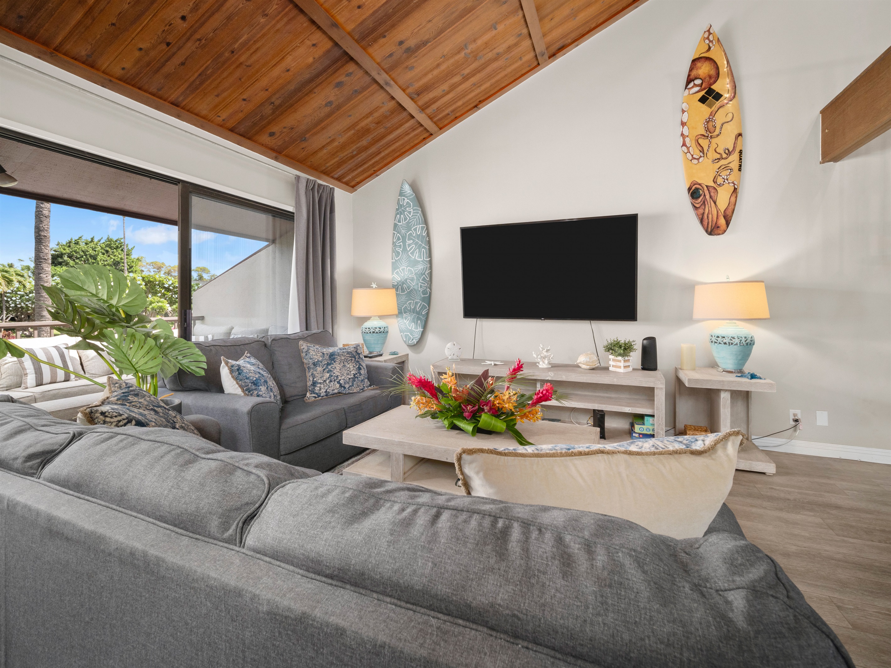 5H Living Room