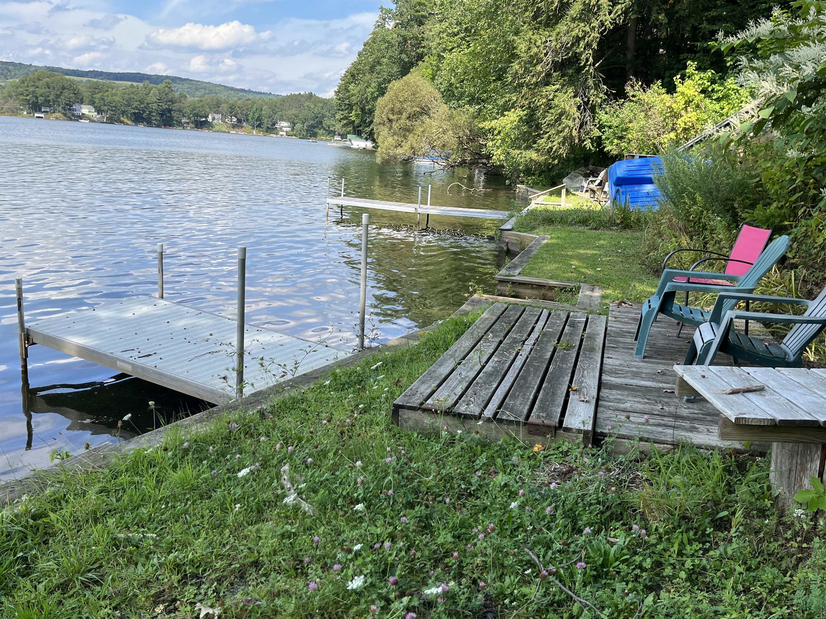 Lakeside Suite waterfront with deck and dock