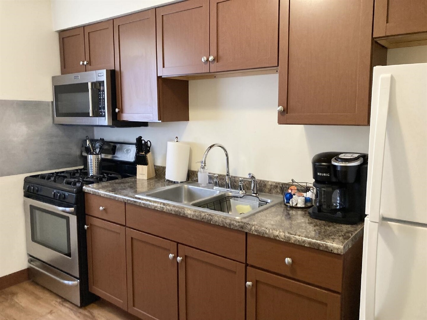 Full Kitchen