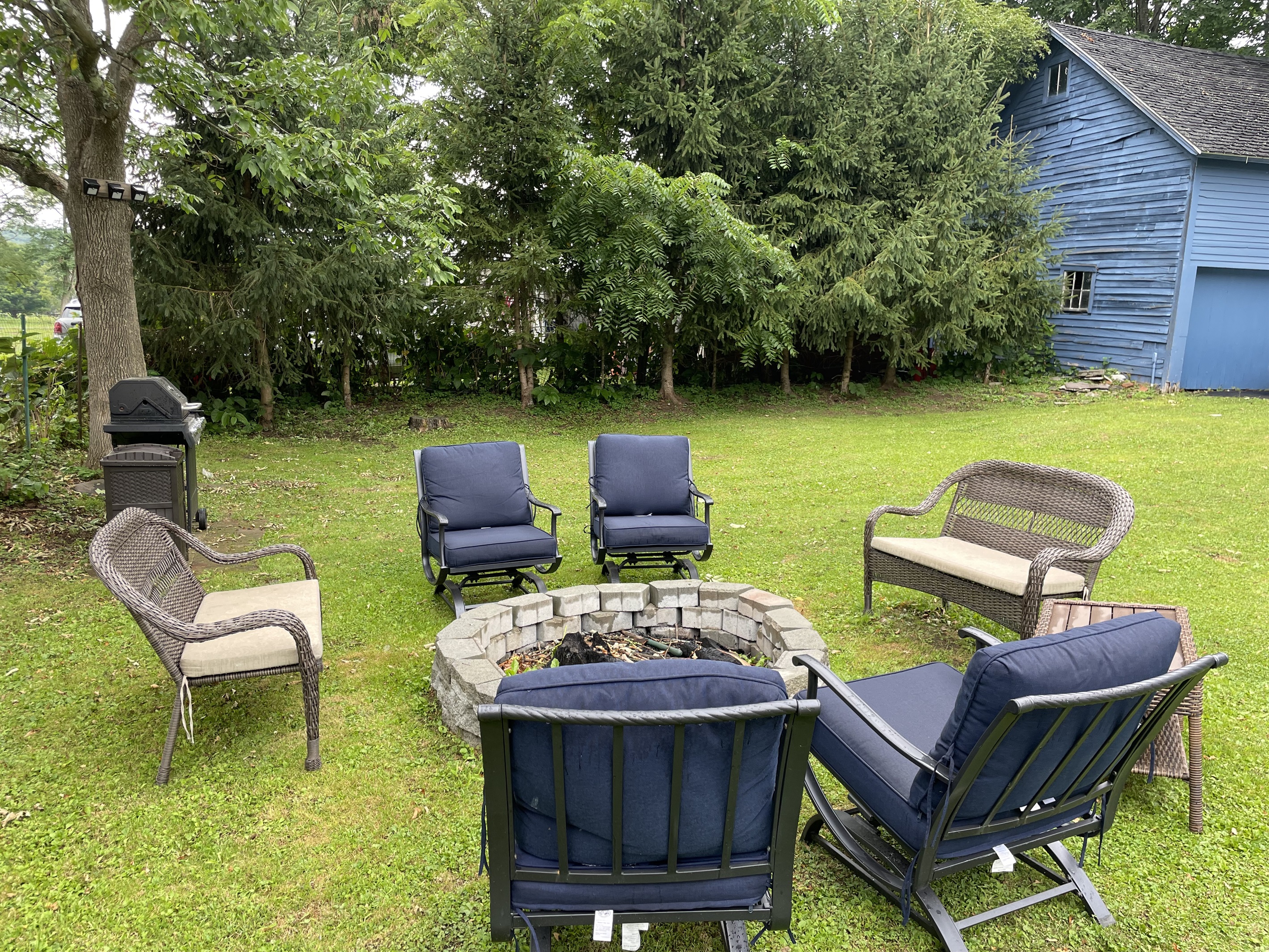 Backyard firepit and grill