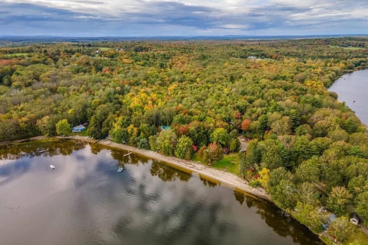 lakeside cabin rentals Maine
