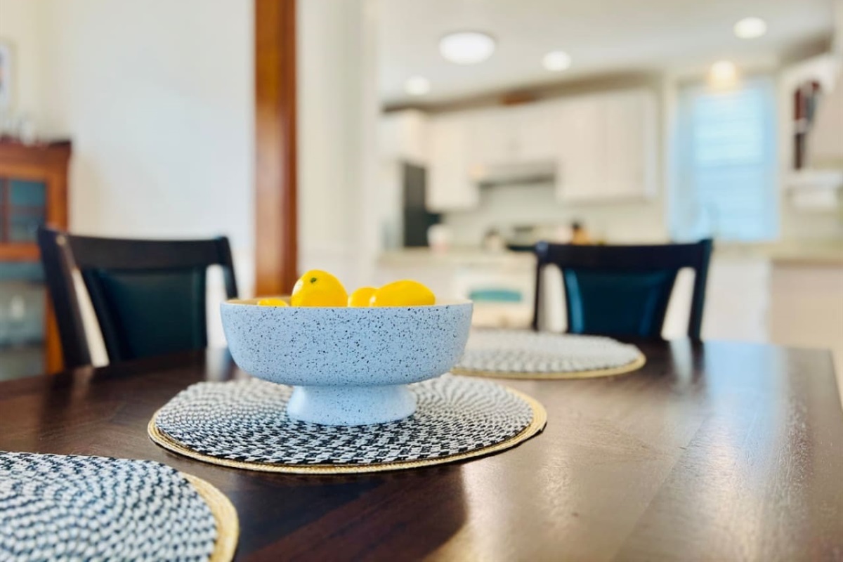 Dining Table Accent.