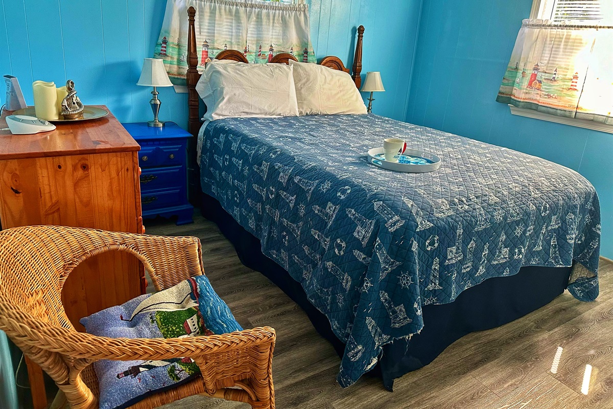 Captain's Cabin OBX — bedroom amenities