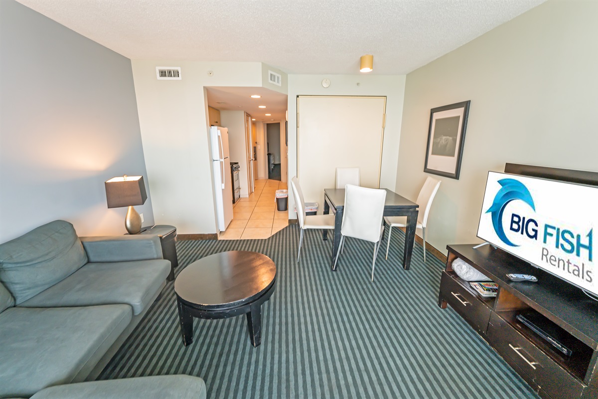 Amazing Living Room with Stunning Views🌊☀️