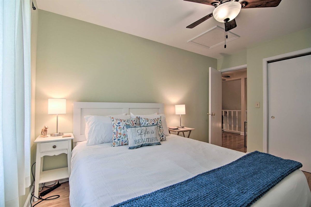 3Bd Unit: The third bedroom has ample closet space and looks out over the landing area where there is a desk and workstation. 