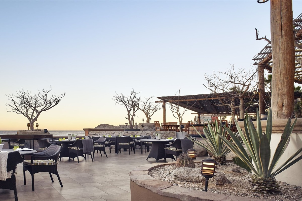 Outdoor Dining at Hacienda Del Mar Cabo, Vacation Travel Exclusives