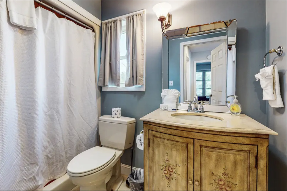 Bathroom on Main Level