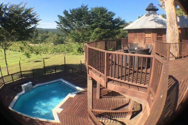 The Treehouse & Grounds Panoramic view with Private Pool