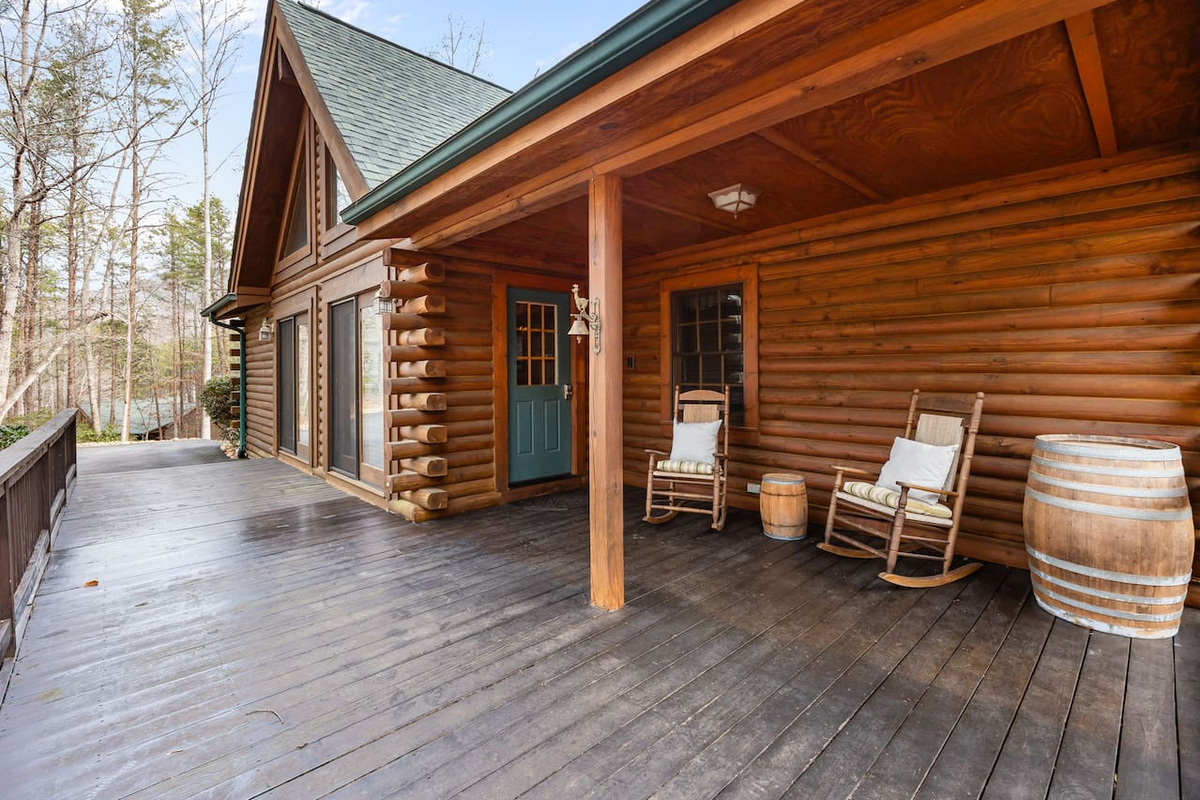 Front porch of the cabin