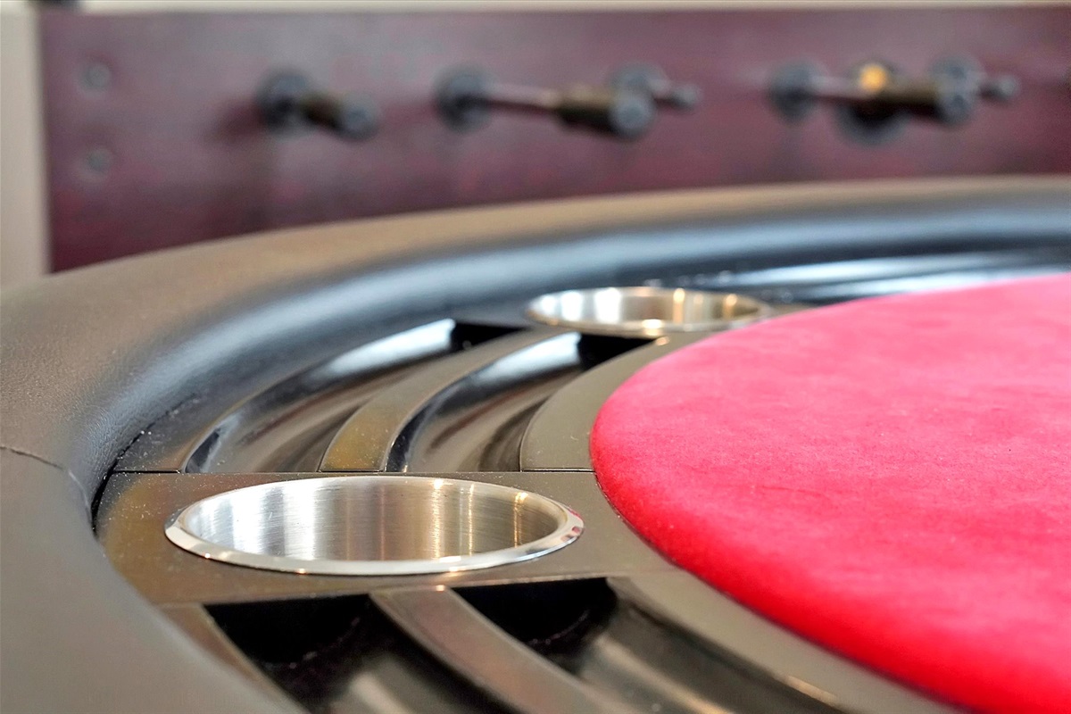 Poker table