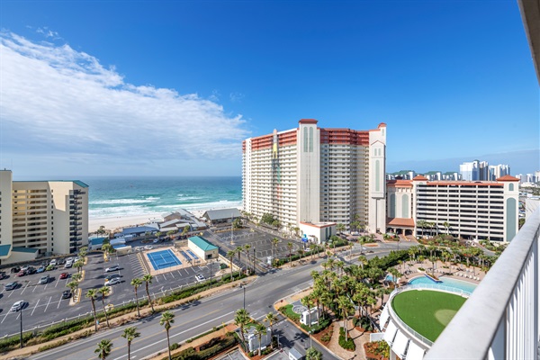 Overlooking Pineapple Willys we have the most unobstructed views of the Gulf you can get at Laketown Wharf.