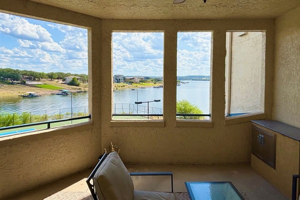 Villa 3115 - 2/2 Lakefront Condo at Island Resort