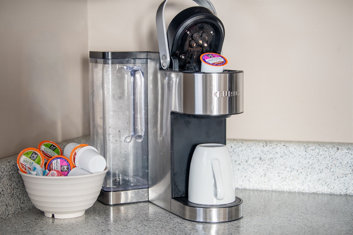 Mornings are just not the same without a fresh cup of coffee! Find everything you need to start your morning right.