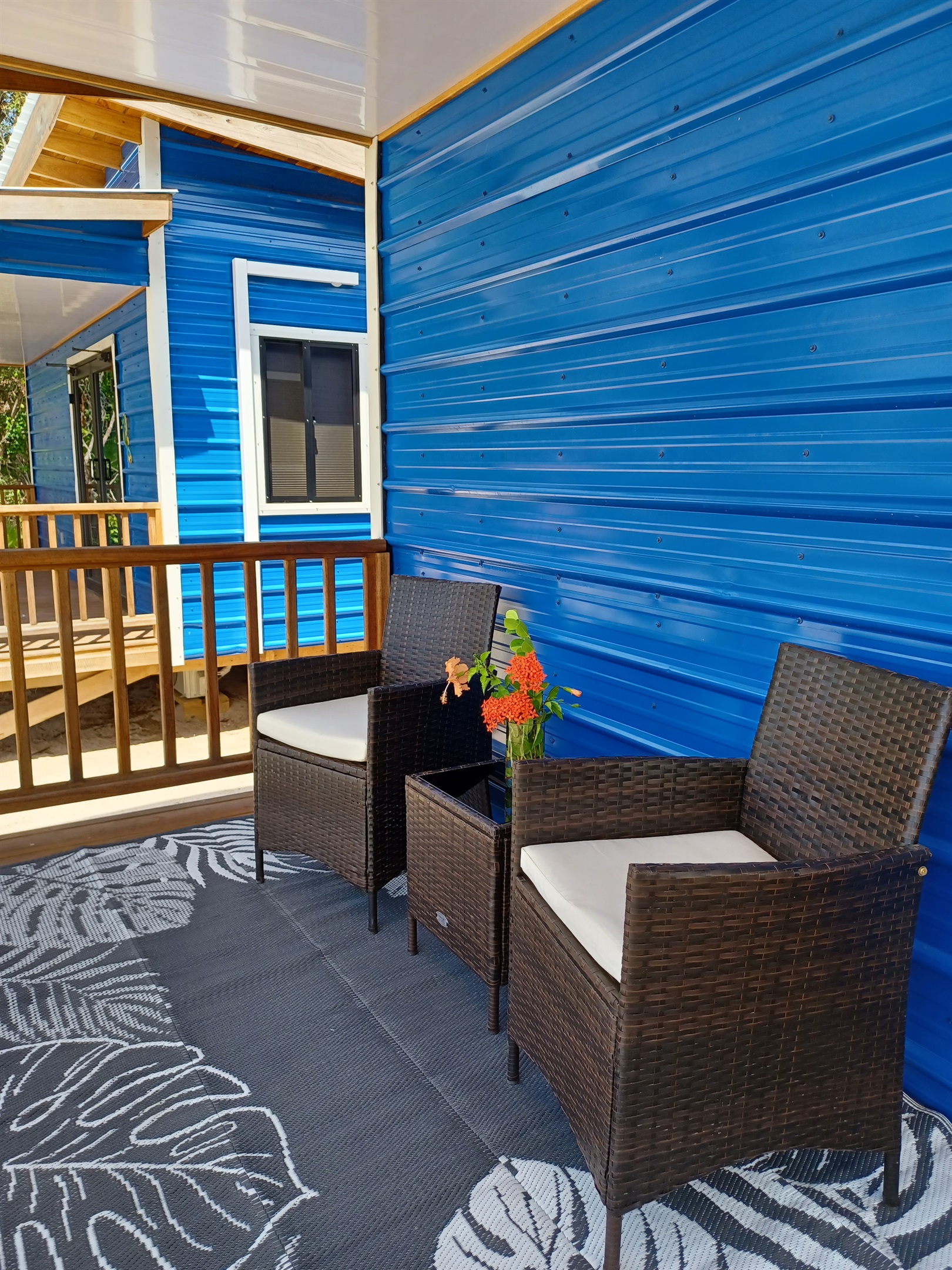 Starfish Porch sitting area