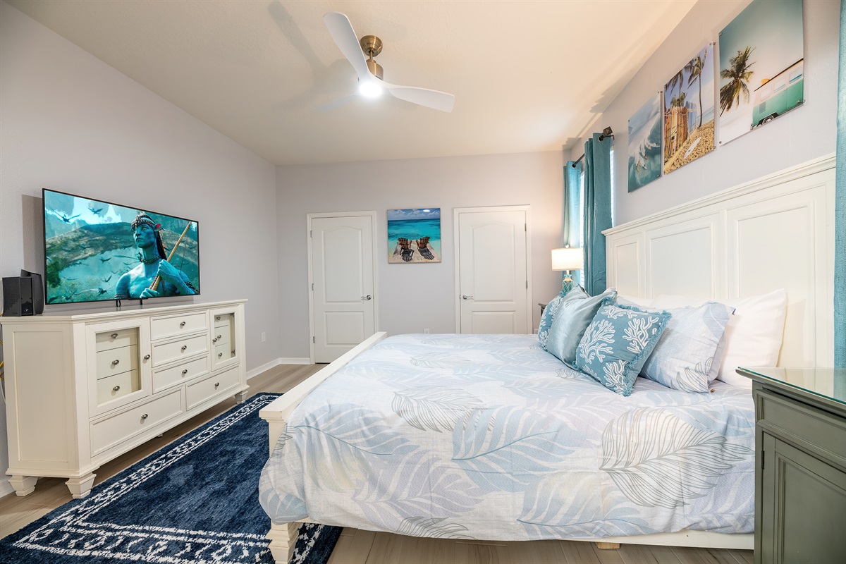 Master Bedroom 1 with King Bed and En-Suite Bathroom