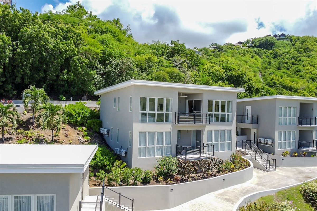 Bolanda Bungalow, upper floor building 2, Sugar Ridge Resort 