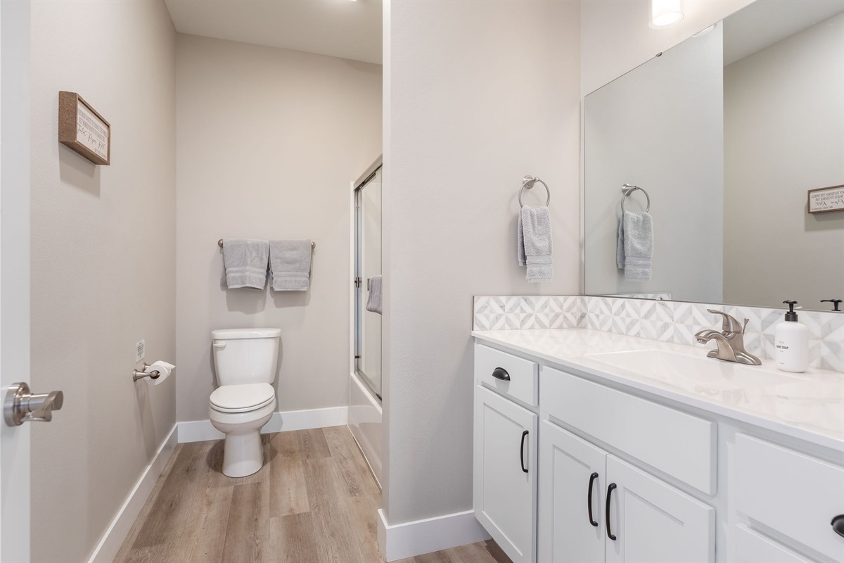 Main Level ensuite bath #2