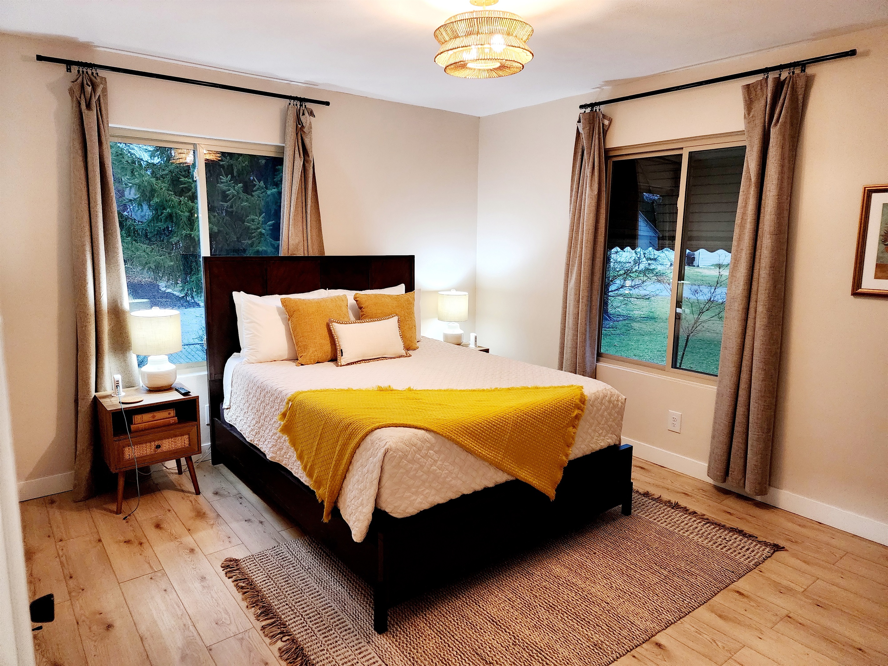 Soft and cozy, enjoy tv while laying in bed.