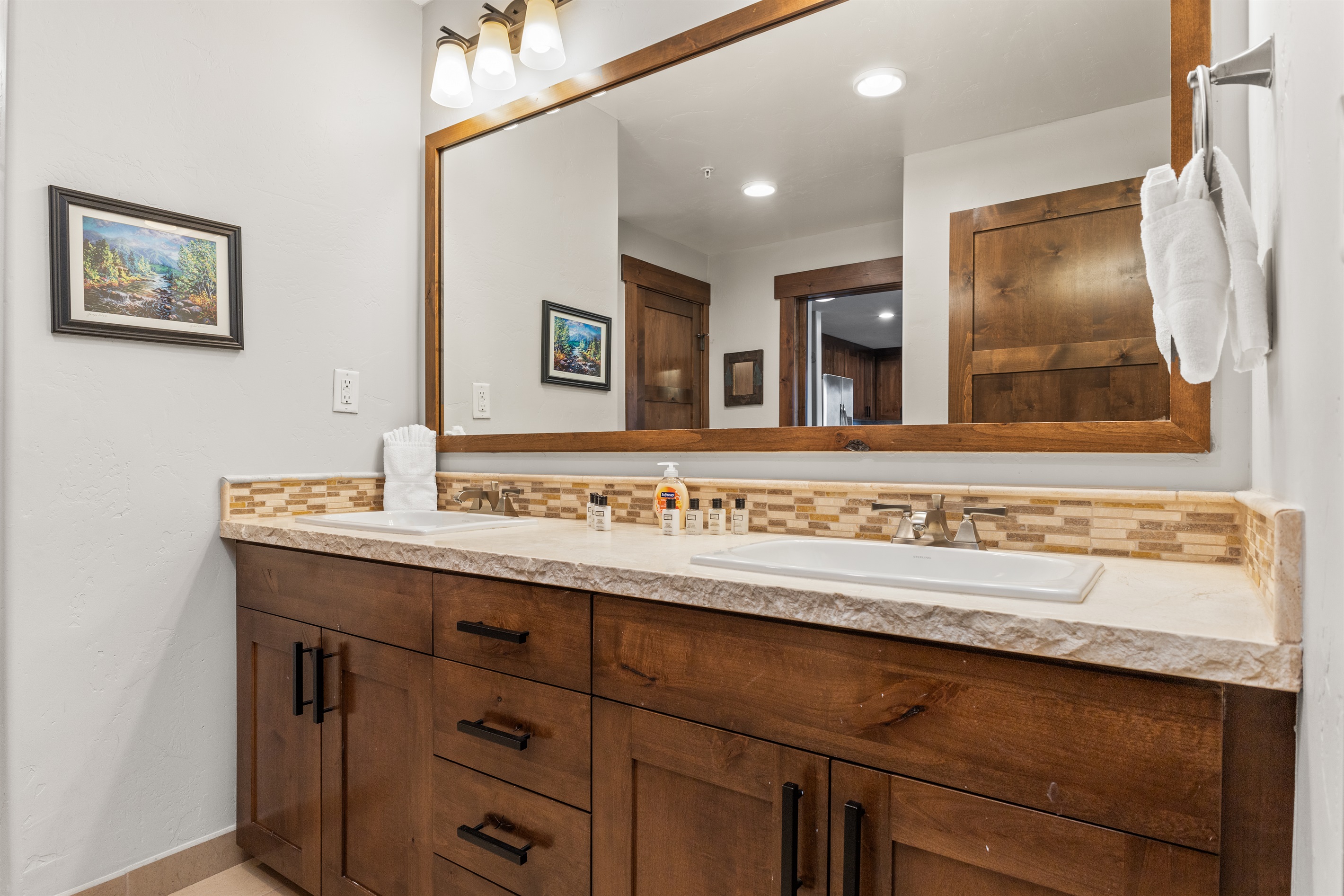 Ensuite Bathroom 2
