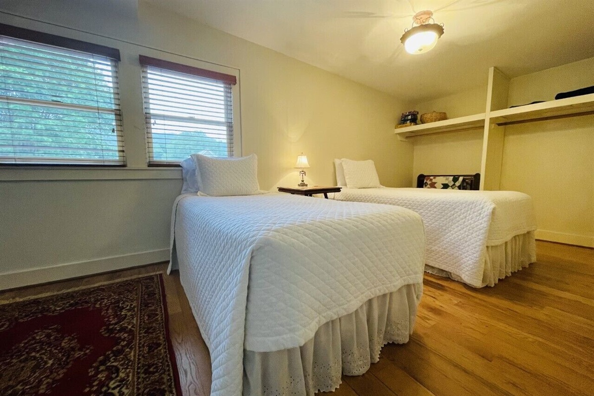 Bonus room and sleeping area off of the Upstairs bedroom