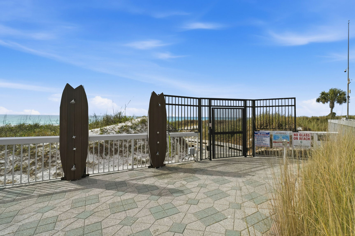 One of Edgewater's gated beach access points
