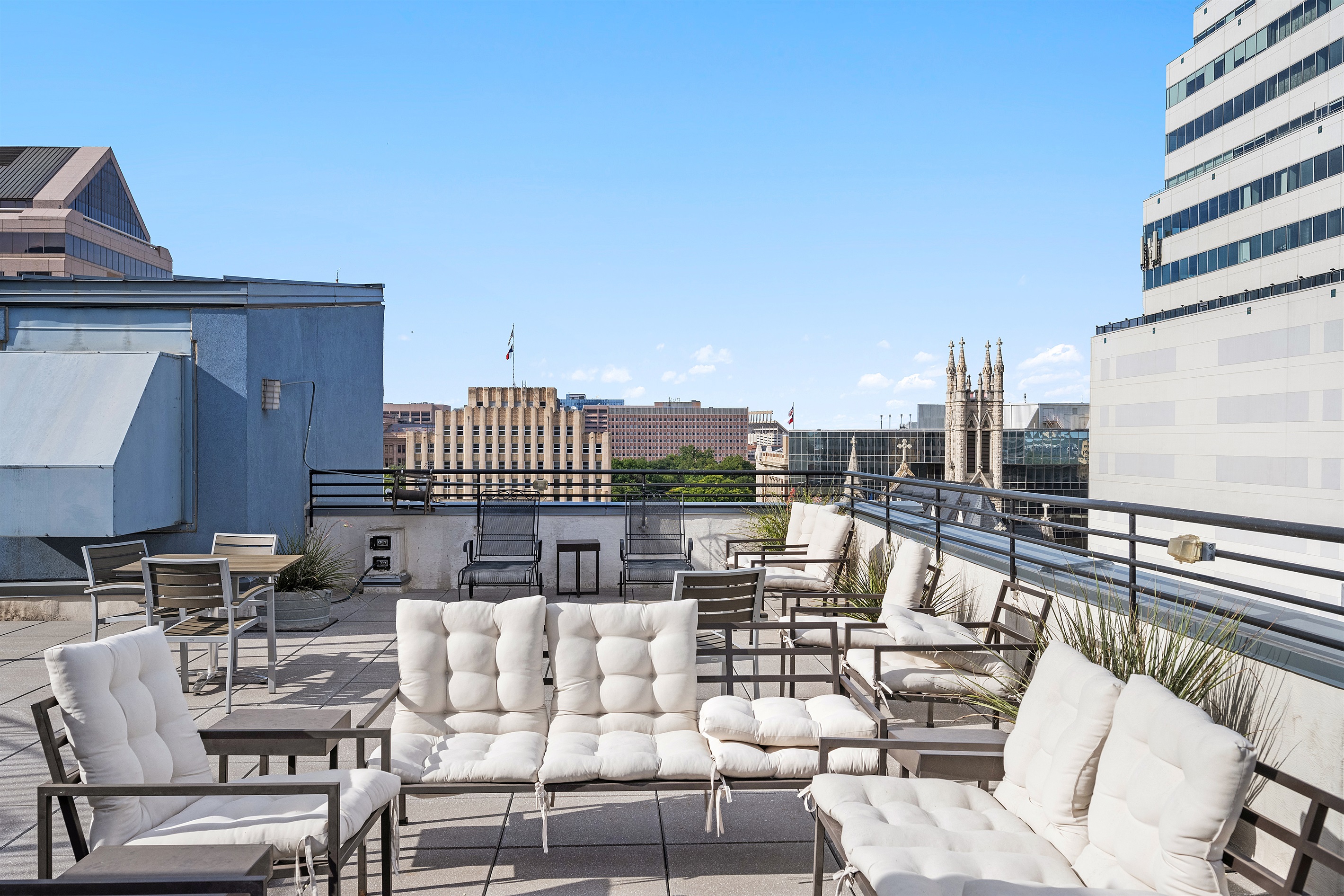 Nearly 360 degree views of Downtown Austin