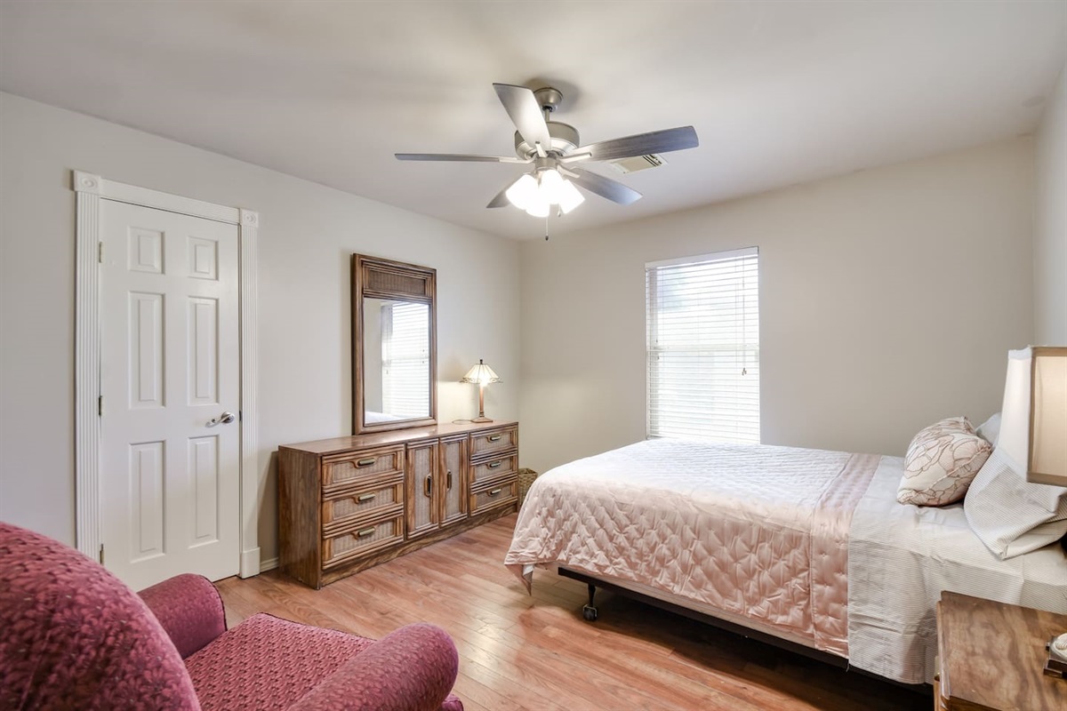 Guest Bedroom with Queen Bed