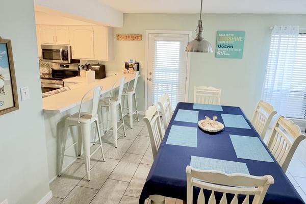 Our dining area and breakfast nook