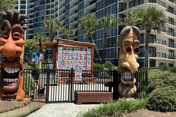 Tiki Airbrush