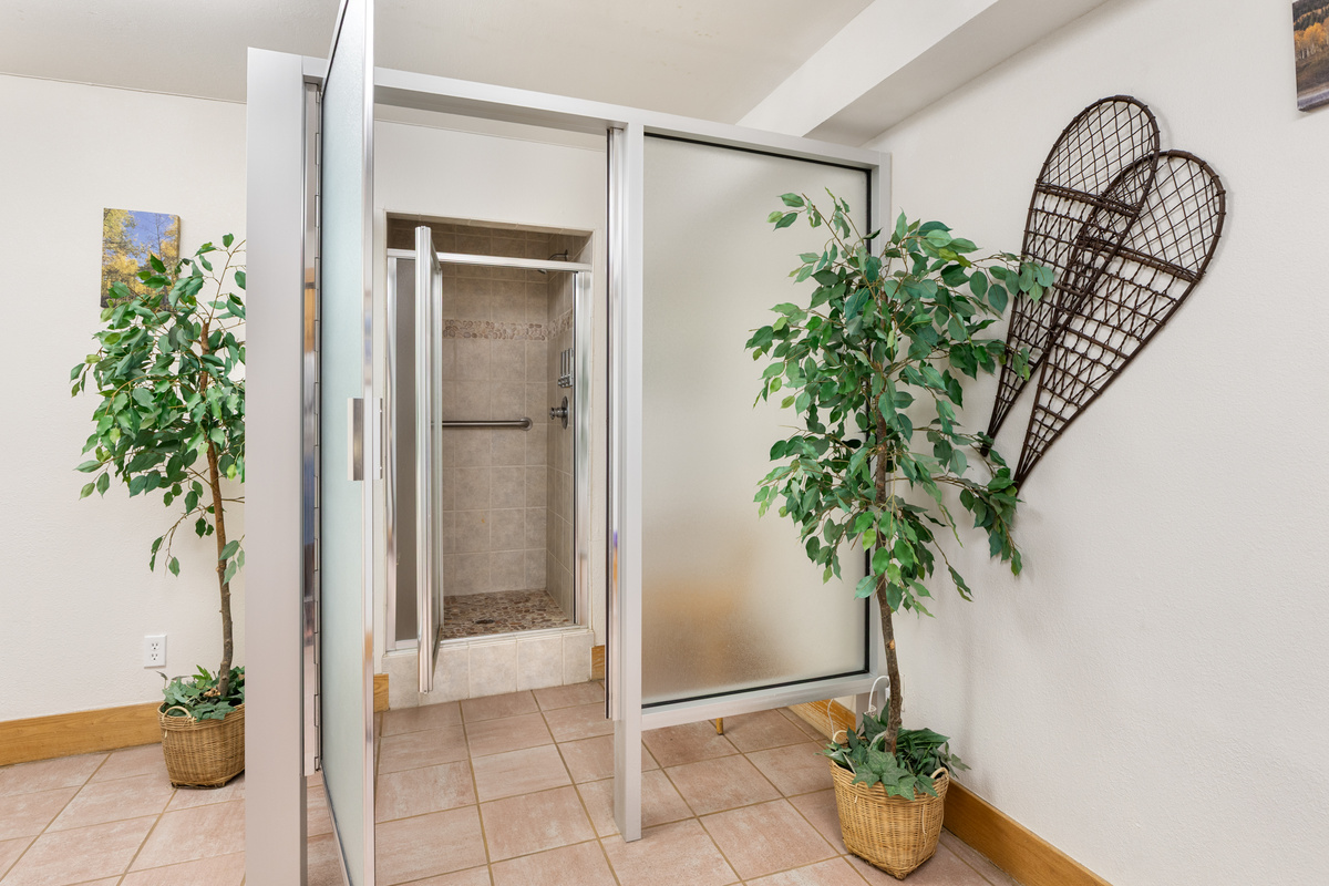 Shower near Fitness Center