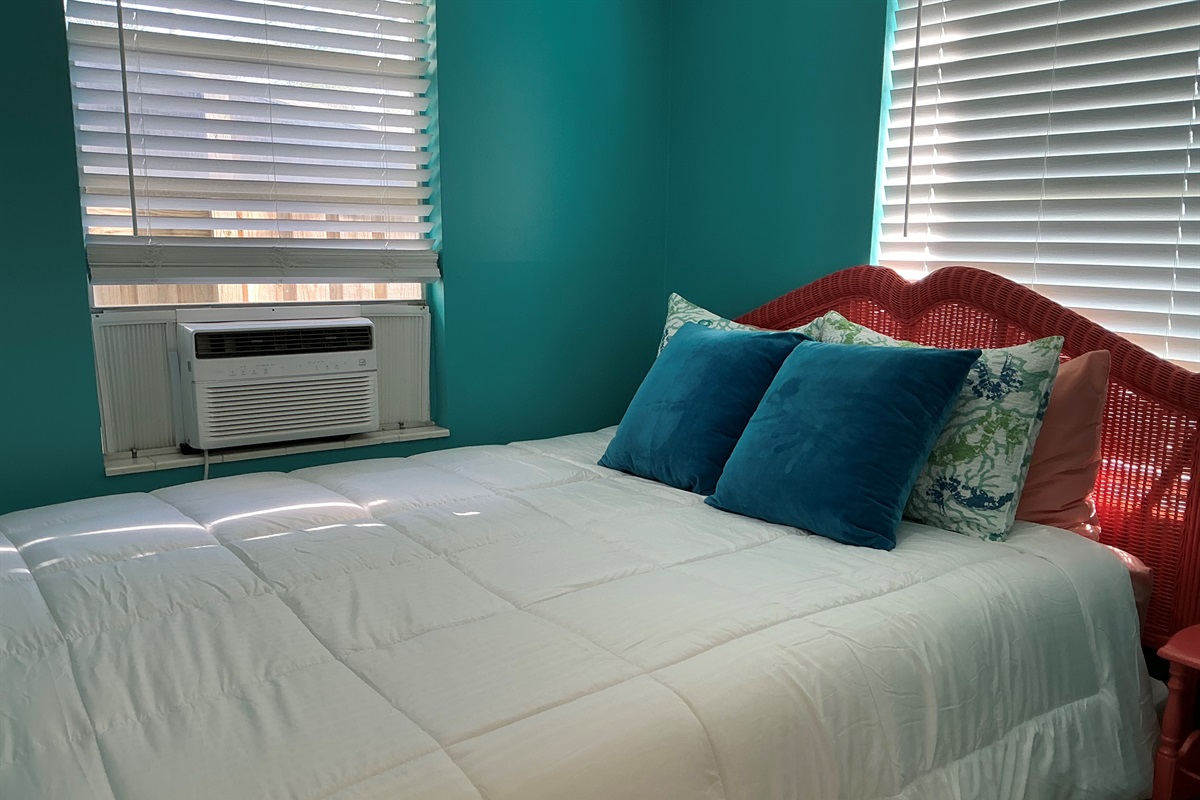 Queen Bedroom