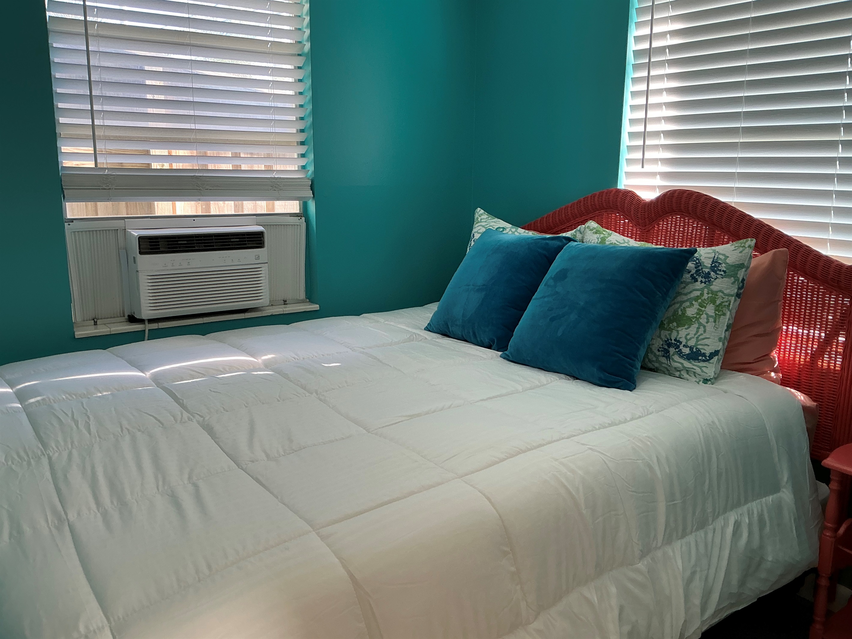 Queen Bedroom