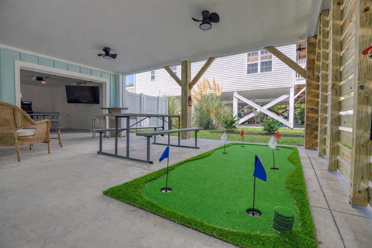 Your Own Personal Putt Putt Coarse.