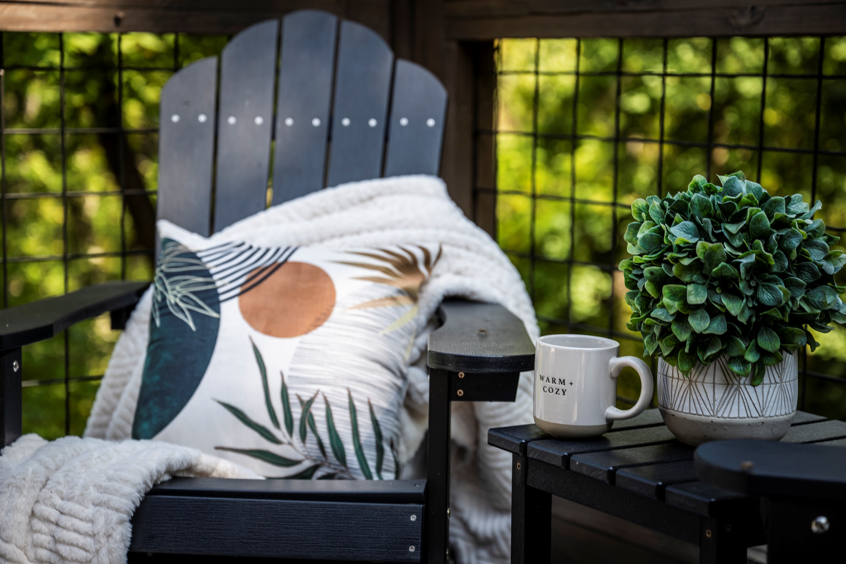 🍂 Morning coffee hits different here. Wrapped in a blanket, with birdsong and fresh mountain air on the side.